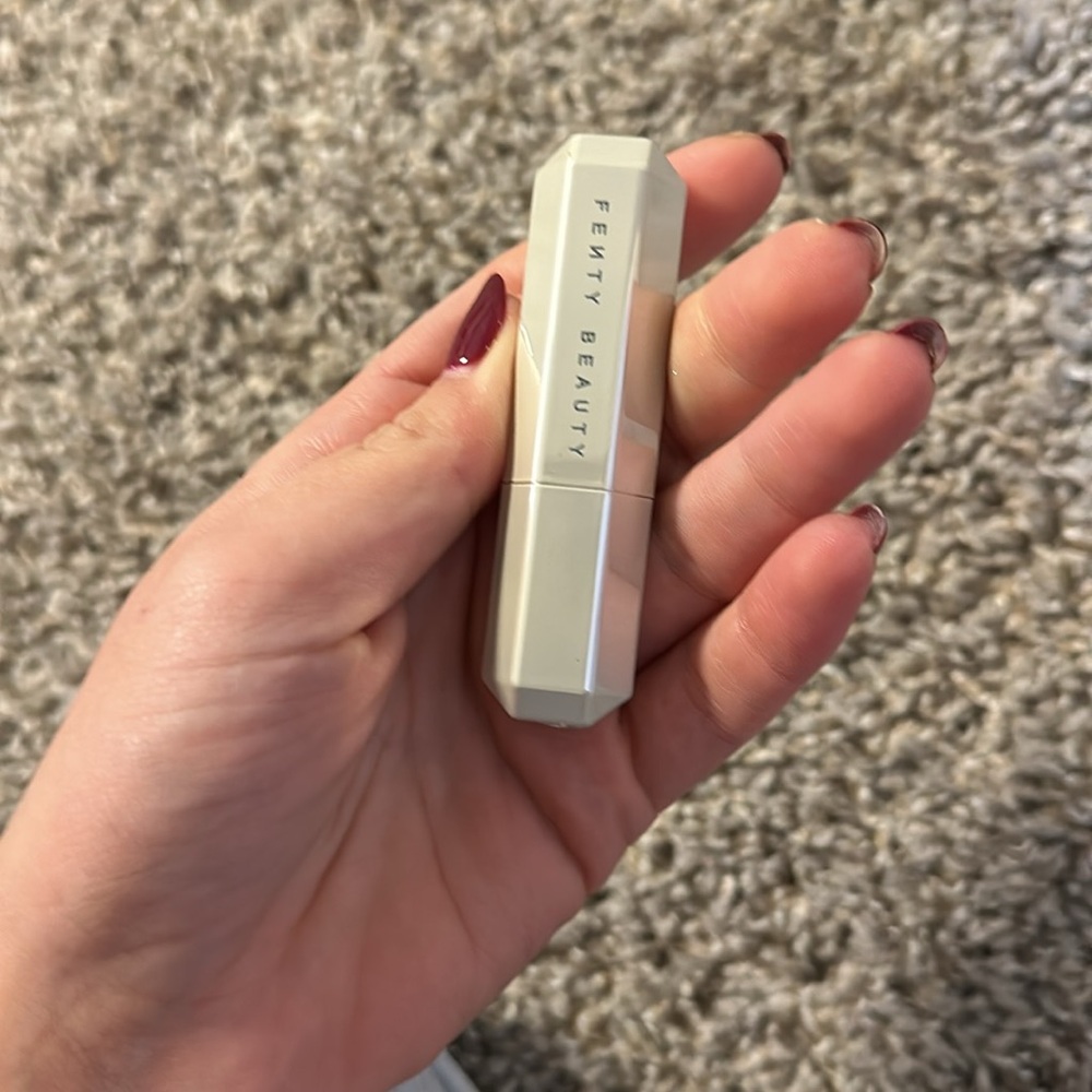 FENTY BEAUTY by Rihanna
Slip Shine Sheer Shiny Lipstick